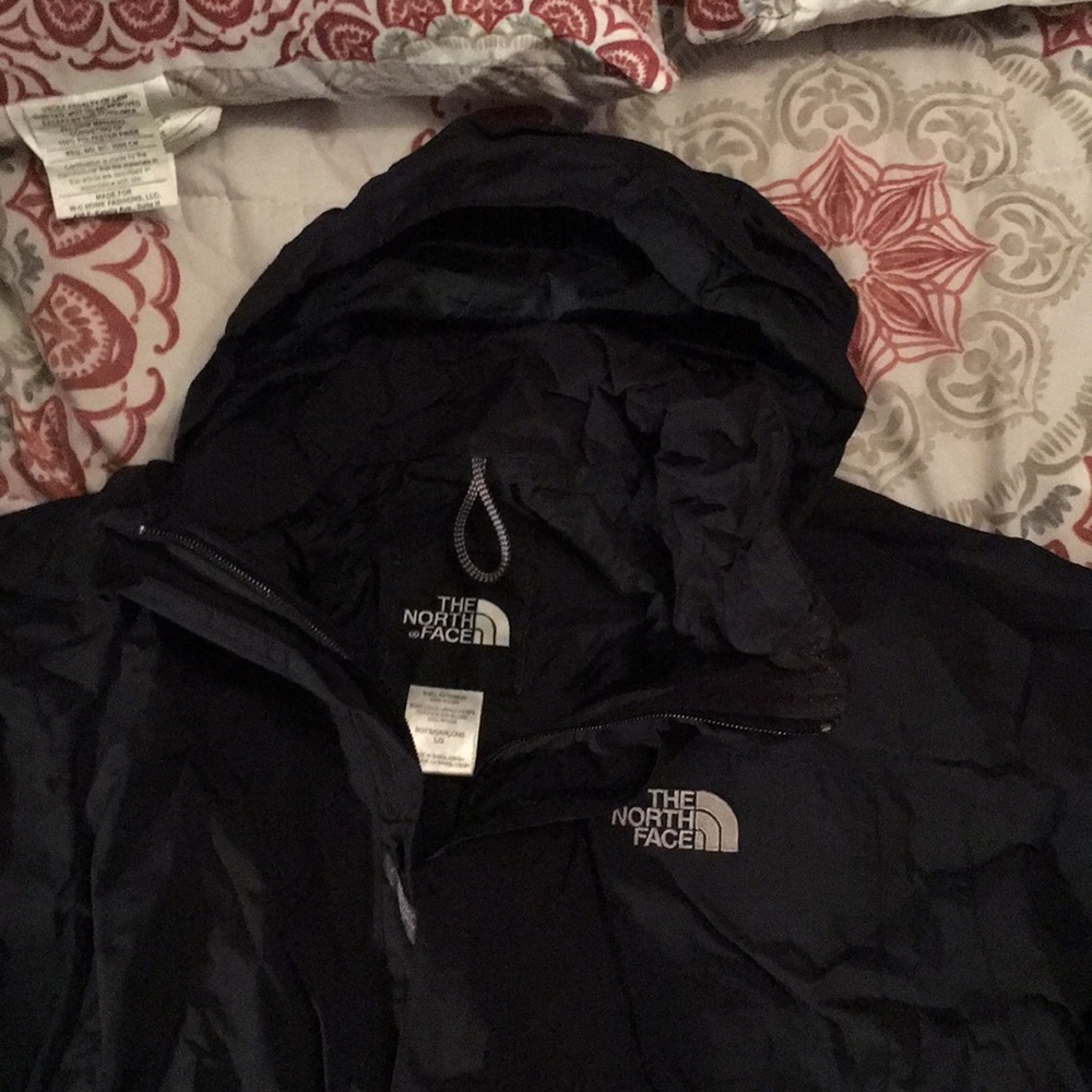 North Face Jacket w/fold away hood L Boys